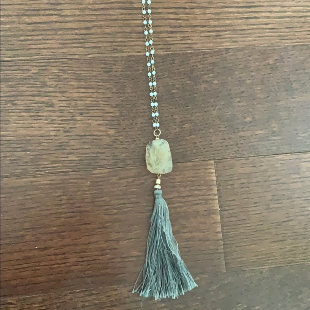 Stone Dangle Necklace